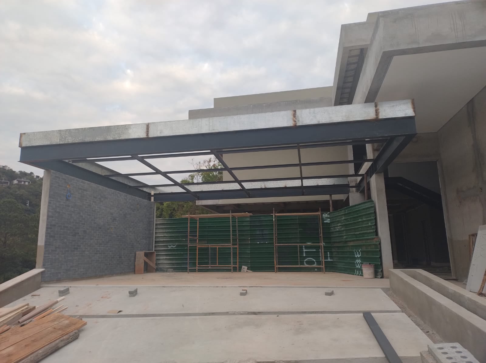 serralheria, estruturas metálicas, portões em Atibaia e Região