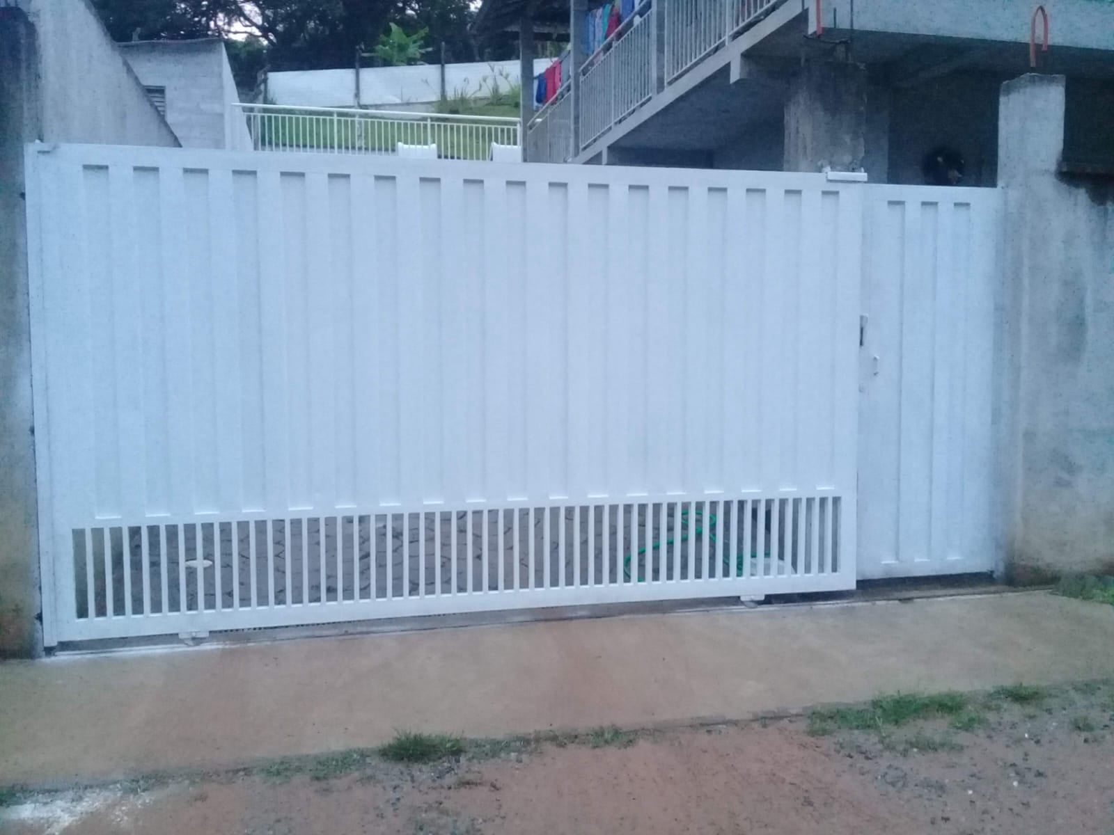 serralheria, estruturas metálicas, portões em Atibaia e Região