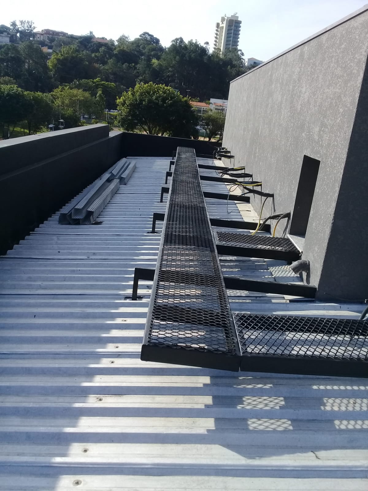 serralheria, estruturas metalicas e portoes na regiao de itatiba